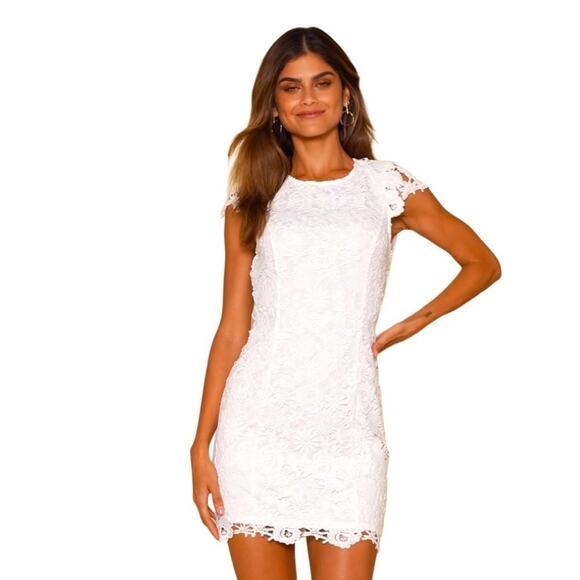 LULU’S Romance Language White Backless Lace Dress Size S - Picture 3 of 12